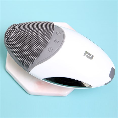 Máy rửa mặt và nâng cơ mặt Lifetrons CMD-100 Màu Trắng