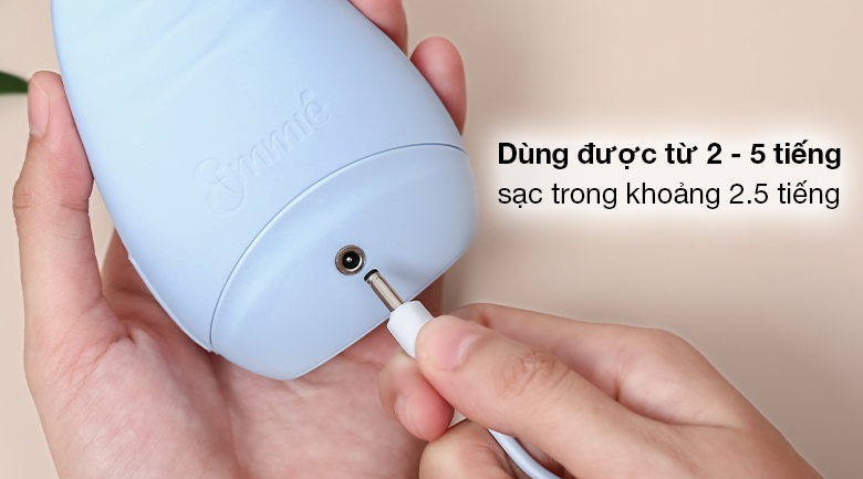 Máy rửa mặt Emmié Facial Cleansing Brush Sky Blue - Dung lượng pin sạc 450 mAh, cung cấp thời gian dùng liên tục từ 2 - 5 tiếng