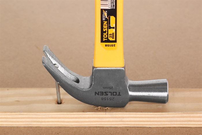 Búa sừng dê đầu thép cán nhựa Tolsen 25158 Màu Đen - Vàng