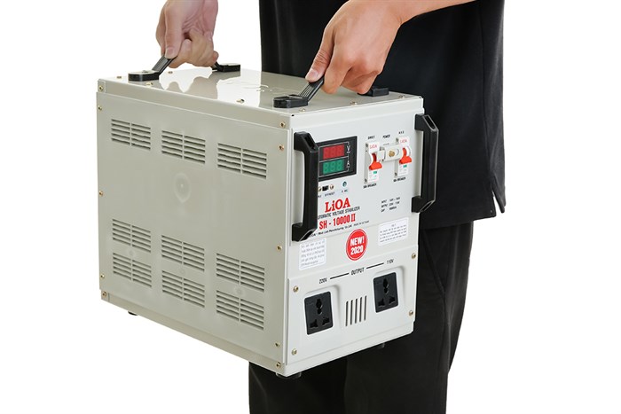 Ổn áp LiOA 1 pha 10kVA LiOA SH-10000II Màu Xám nhạt