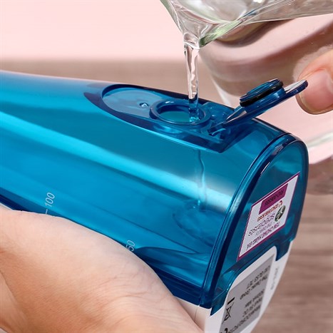 Máy tăm nước cầm tay Rio Beauty DCIR2 Màu Trắng