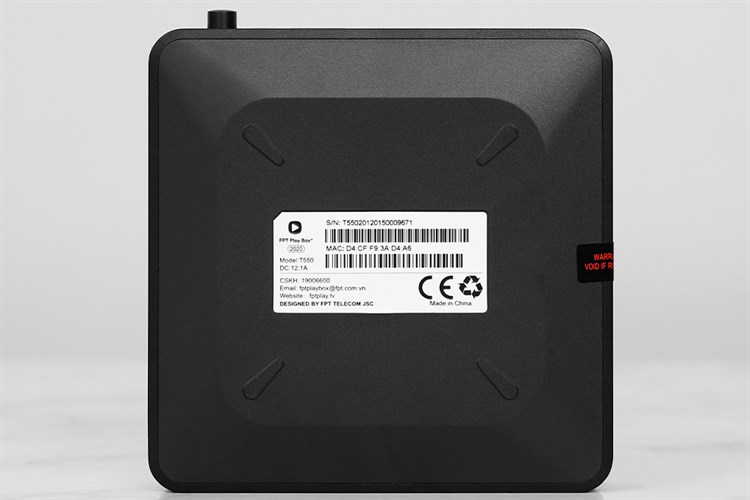TV Box FPT Play Box+ T550 Màu Đen