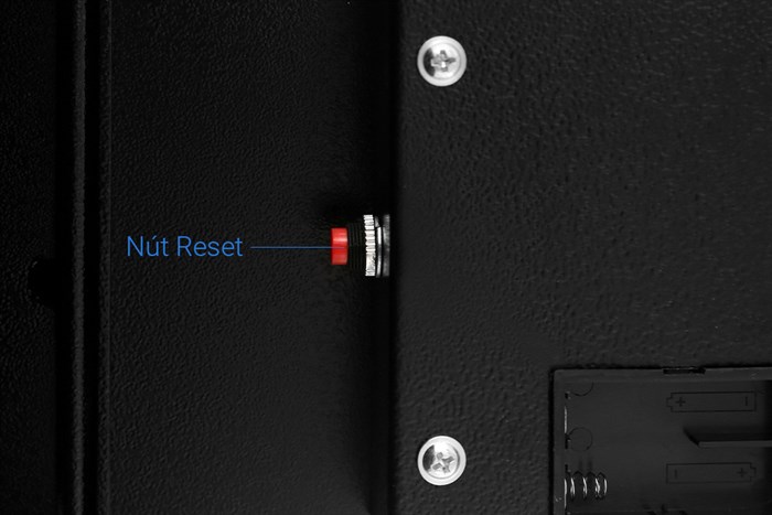 Két sắt cá nhân 14.4 lít Honeywell điện tử 5110 Màu Đen