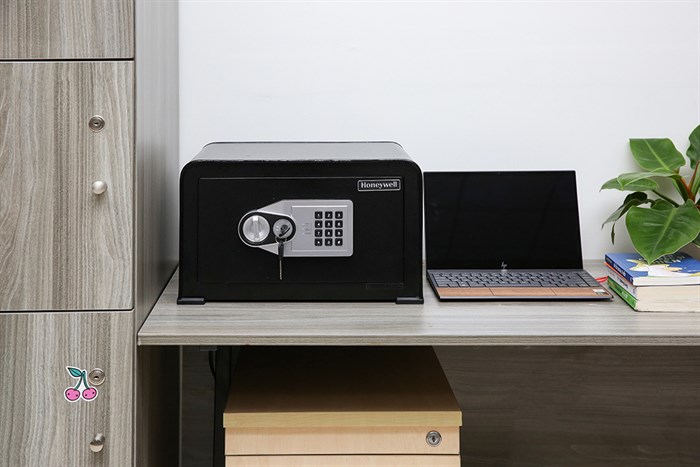 Két sắt cá nhân 29.1 lít Honeywell điện tử 5706