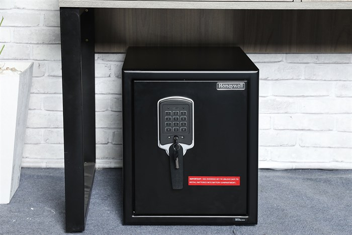 Két sắt 25,4 lít Honeywell khoá điện tử 2605 Màu Đen