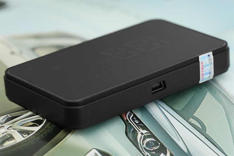 Thiết Bị Hiển Thị Thông Tin Trên Kính Lái HUD Vietmap V200 Đen Màu Đen