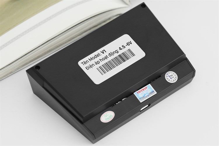 Thiết Bị Cảm Biến Áp Suất Lốp Gắn Trên Bánh Xe Vietmap V1 Đen Màu Đen