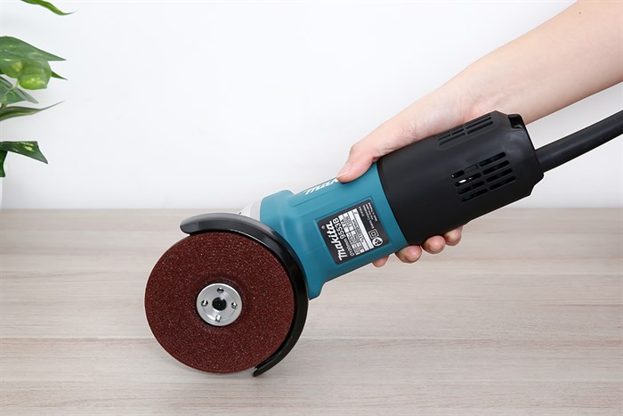 Máy mài góc Makita 9553B 710W