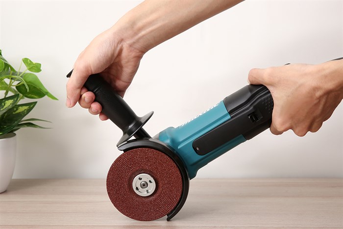 Máy mài góc Makita 9556HP 840W