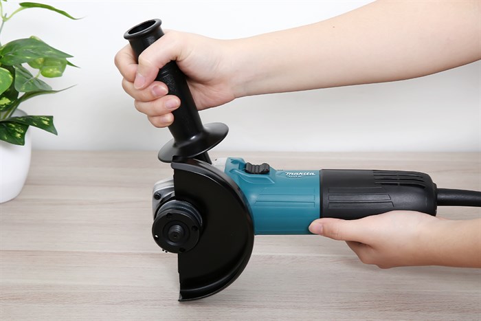 Máy mài góc Makita M9508B 720W