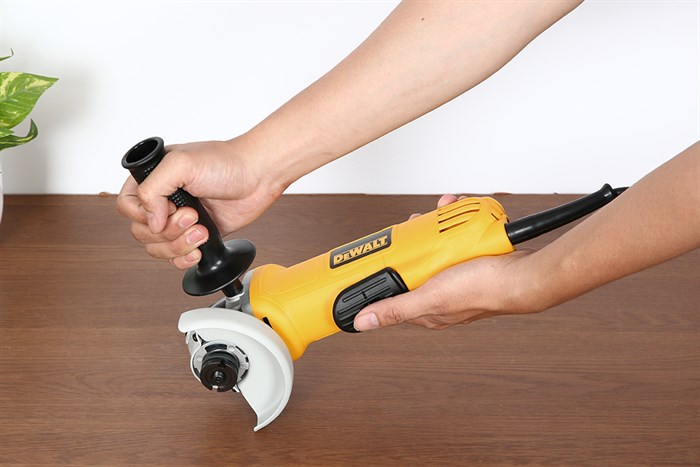 Máy mài góc Dewalt DWE8200PL-B1 850W