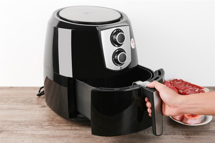 Nồi chiên không dầu Mishio MK-141 5.5 lít Đen Màu Đen