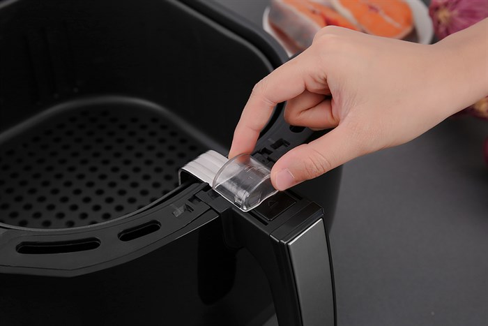 Nồi chiên không dầu Magic A-83 6 lít Màu Đen