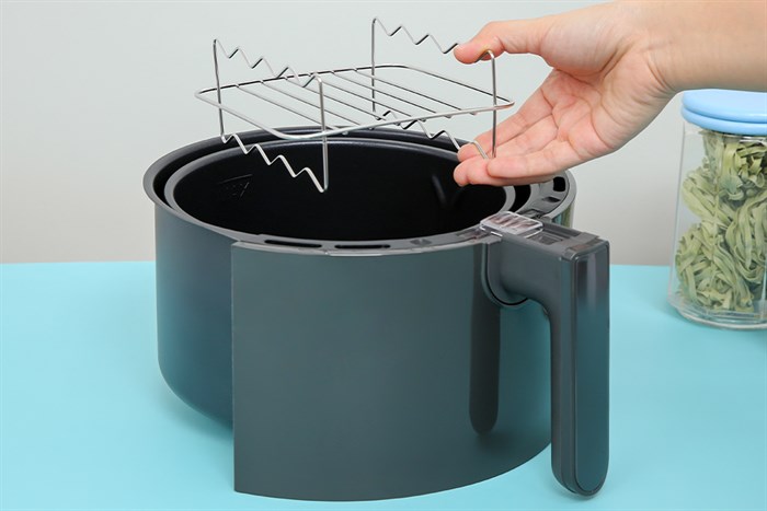 Nồi chiên không dầu Electrolux 3 lít E6AF1-220K Màu Đen