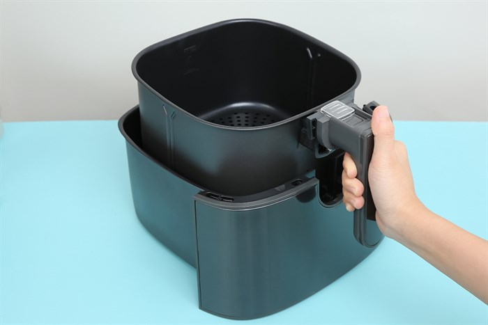 Nồi chiên không dầu Electrolux 5 lít E6AF1-520K Màu Đen