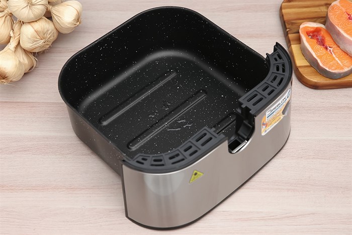 Nồi chiên không dầu BlueStone 5.5 lít AFB-5880 Màu Đen