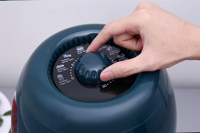 Nồi chiên không dầu Bear QZG-A14D1 3.6 lít Màu Đen - Xanh lá