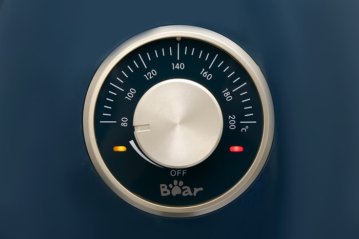 Nồi chiên không dầu Bear QZG-A14D1 3.6 lít Màu Đen - Xanh lá