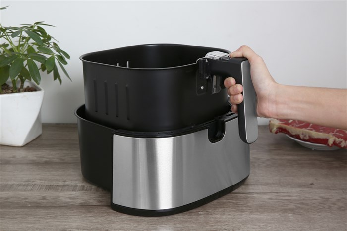 Nồi chiên không dầu Hommy BF525 5.5 lít Màu Bạc Inox