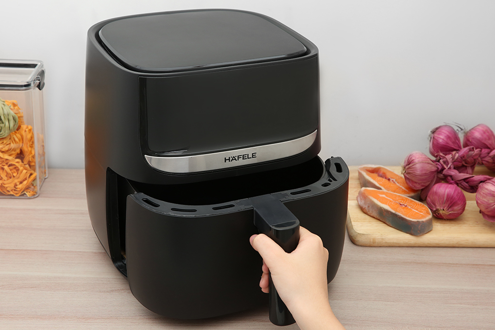 Nồi chiên không dầu Hafele 5.7 lít HS-AF502B (535.43.713) Màu Đen