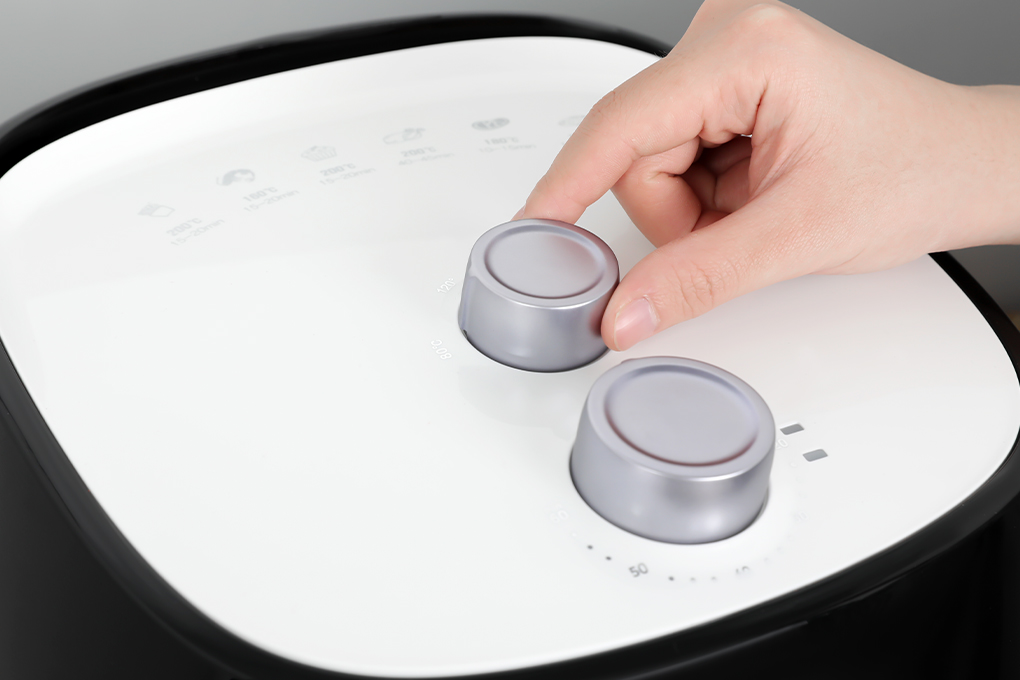Nồi chiên không dầu Smartcook 7 lít AFS-3941 Màu Đen