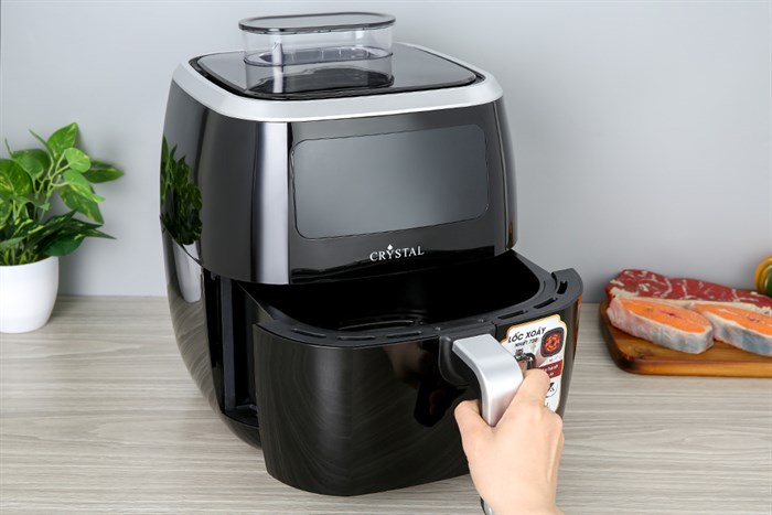 Nồi chiên không dầu Crystal AF7002A-N 6.8 lít Màu Đen