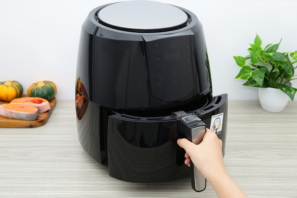 Nồi chiên không dầu Lock&Lock 5.2 lít EJF357BLK Màu Đen