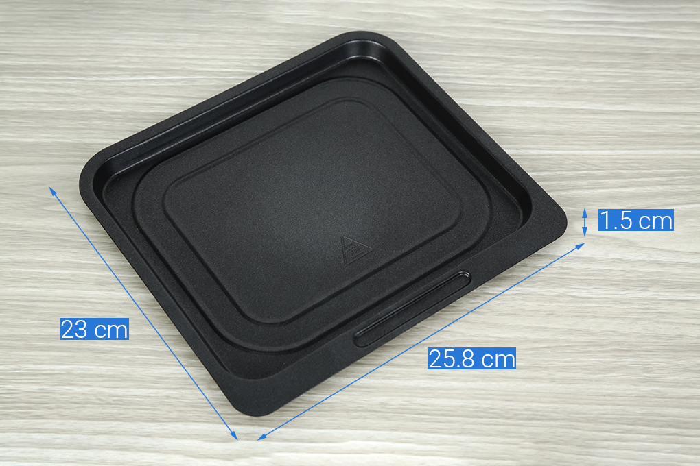 Lò chiên không dầu BlueStone 10 lít AFB-5888 Màu Đen - Bạc