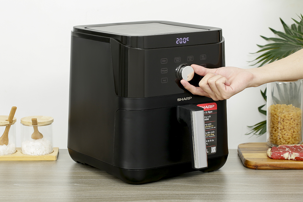 Nồi chiên không dầu Sharp 6 lít KF-AF60EV-BK Màu Đen