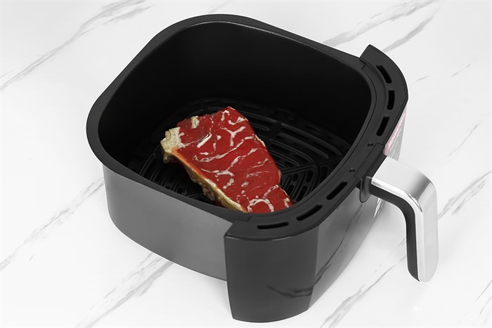 Nồi chiên không dầu Sharp 6.8 lít KF-AF68EPV-BK Màu Đen