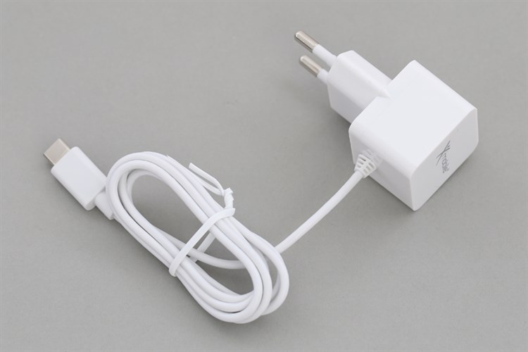 Adapter sạc dây Type-C 1 m 5W Xmobile DS199-WB Trắng Màu Trắng
