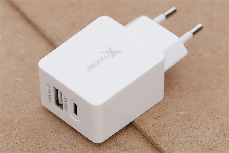 Adapter sạc 2 cổng USB Type-C 15W Xmobile DS165 Trắng Màu Trắng