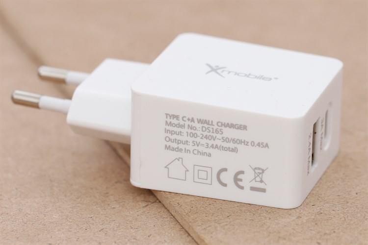 Adapter sạc 2 cổng USB Type-C 15W Xmobile DS165 Trắng Màu Trắng
