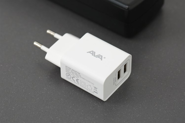 Adapter sạc 2 cổng USB 12W Dual AVA ACL168 Trắng Màu Trắng