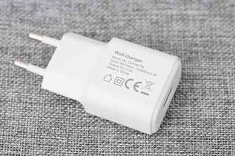 Adapter sạc USB 10W AVA DS498-TB - 2