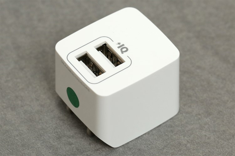 Adapter sạc USB 12W Dual Anker PowerPort Mini - A2620 Màu Trắng