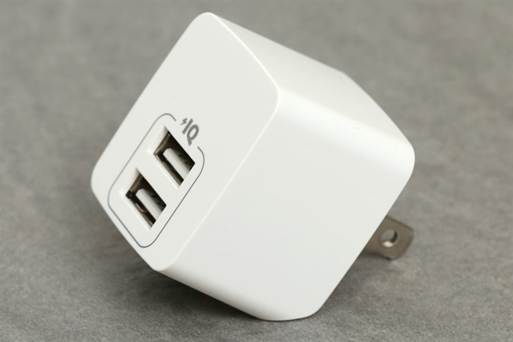 Adapter sạc USB 12W Dual Anker PowerPort Mini - A2620 Màu Trắng
