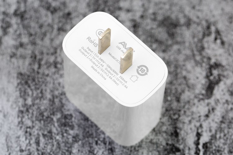 Adapter sạc 2 cổng USB 12W Dual AVA JC78 Màu Trắng