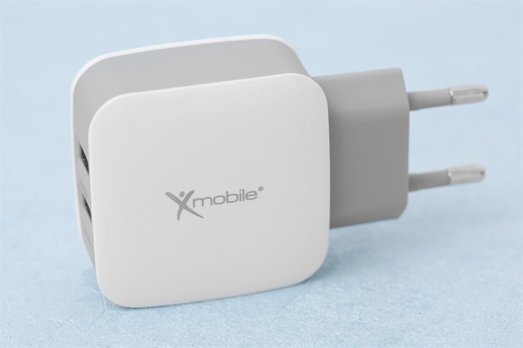 Adapter sạc 2 cổng USB 12W Dual Xmobile DS702 Màu Trắng