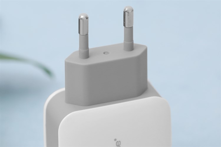 Adapter sạc 2 cổng USB 12W Dual Xmobile DS702 Màu Trắng