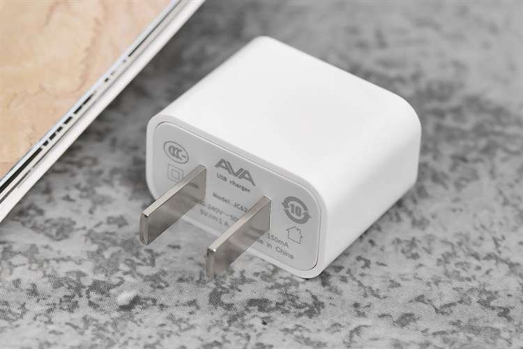 Adapter sạc USB 5W AVA JC62A Màu Trắng