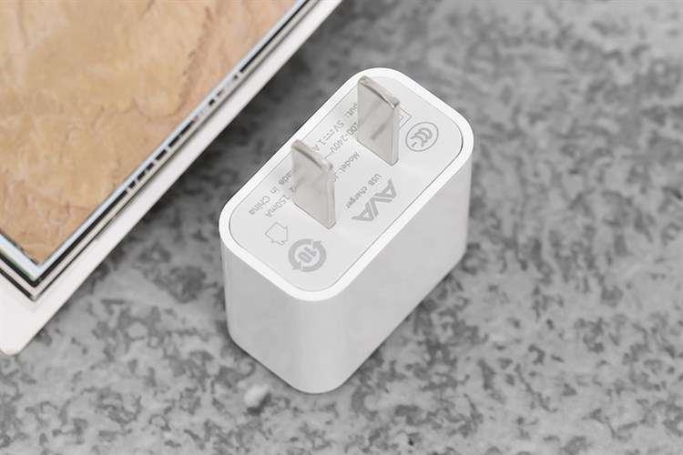 Adapter sạc USB 5W AVA JC62A Màu Trắng