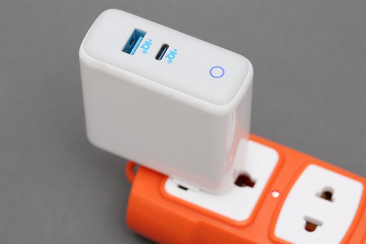 Adapter sạc 2 cổng USB Type C PD 45W Anker PowerPort Atom III A2322 Màu Trắng