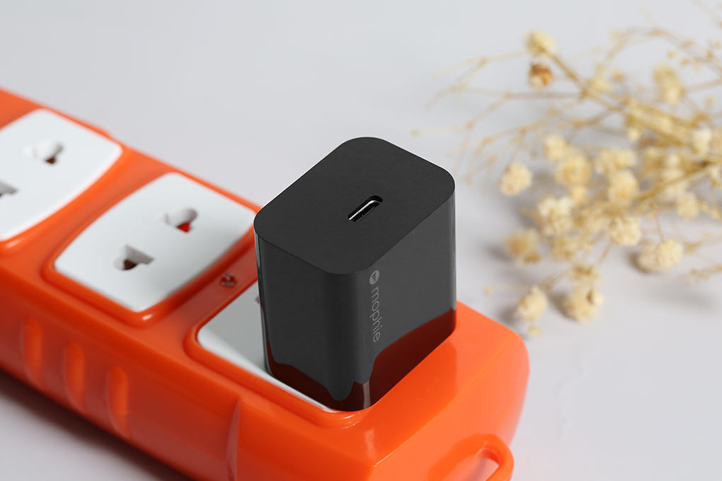 Adapter sạc Type C PD 18W Mophie A818 - 7