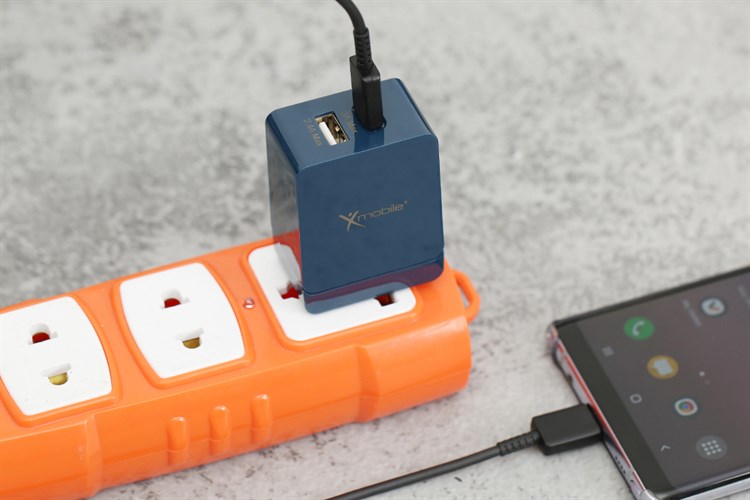 Adapter sạc 2 cổng USB Type C 15W Xmobile DS165-NB Màu Xanh Navy