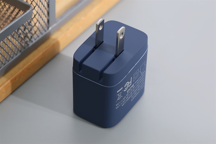 Adapter sạc 2 cổng Type C PD QC 3.0 18W Xmobile DS714 Màu Xanh Navy