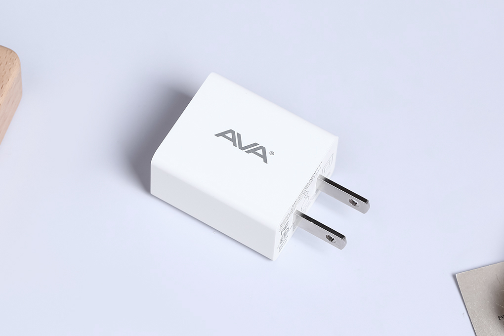 Adapter sạc USB 12W AVA ASUC62a Trắng