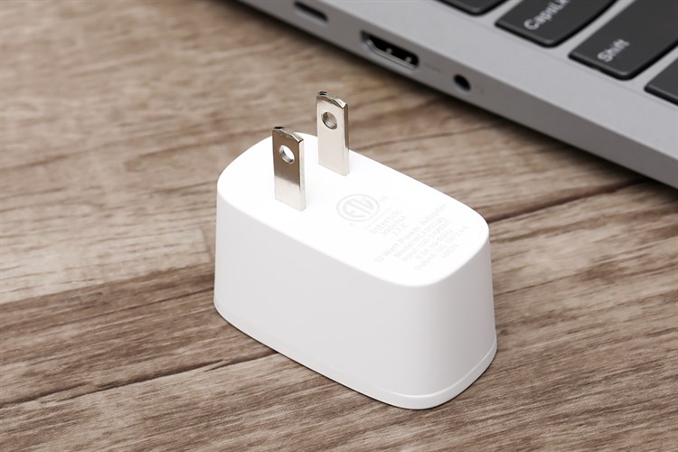 Adapter sạc USB 12W Belkin WCA002 Màu Trắng