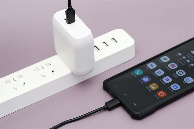 Adapter sạc 2 cổng Type C PD 68W GaN Belkin WCH003 Màu Trắng