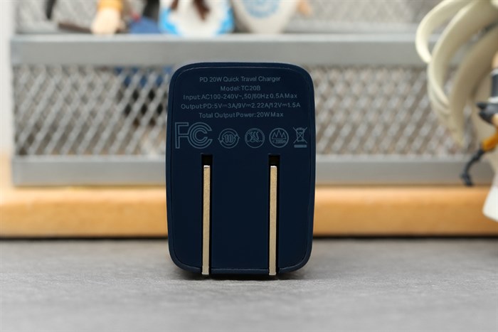 Adapter Sạc Type C PD 20W Xmobile TC20B Màu Xanh Navy